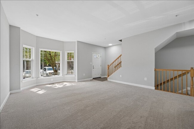Building Photo - 1004 Collindale Ave