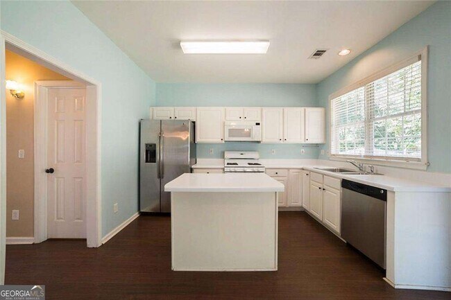 Building Photo - 3495 Ridgefair Dr