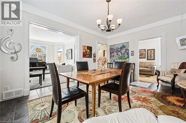 Photo du bâtiment - 64 Wilhelm St