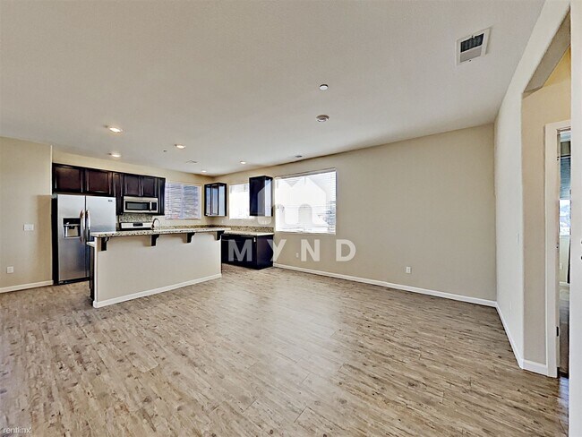 Building Photo - 2 br, 2 bath Townhome - 592 Costa Azul Dr