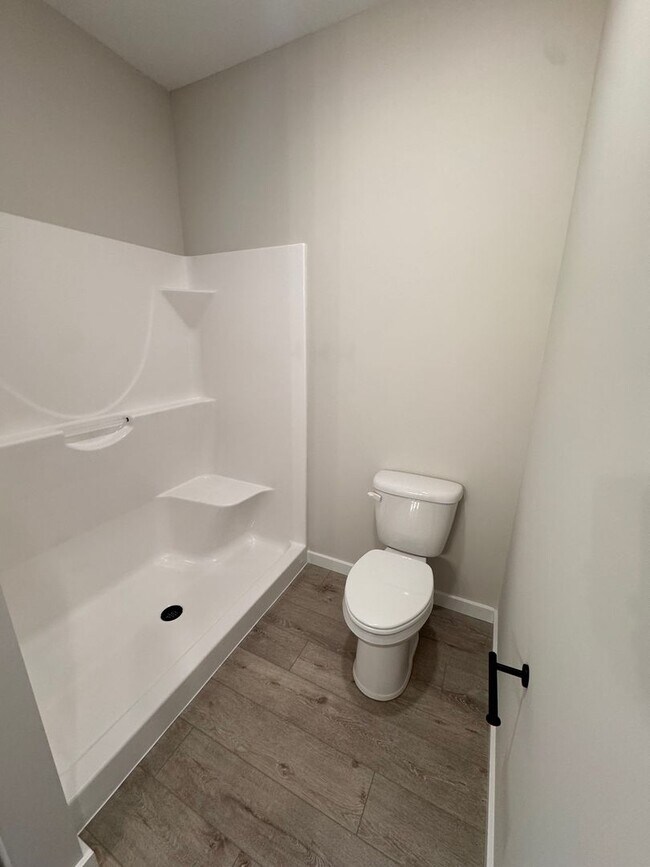 Foto del edificio - 1072 Emilee Ct