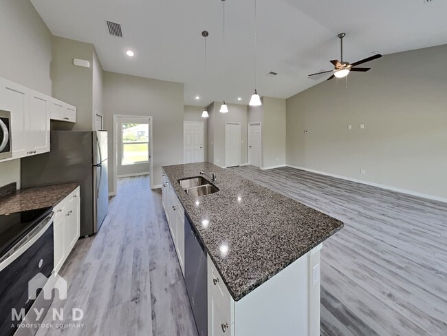 Foto del edificio - 7423 W Cameo Cir