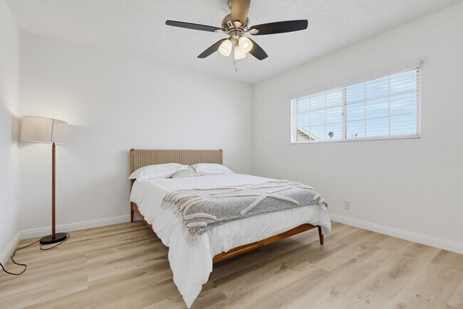 Interior Photo - 6028 West Blvd