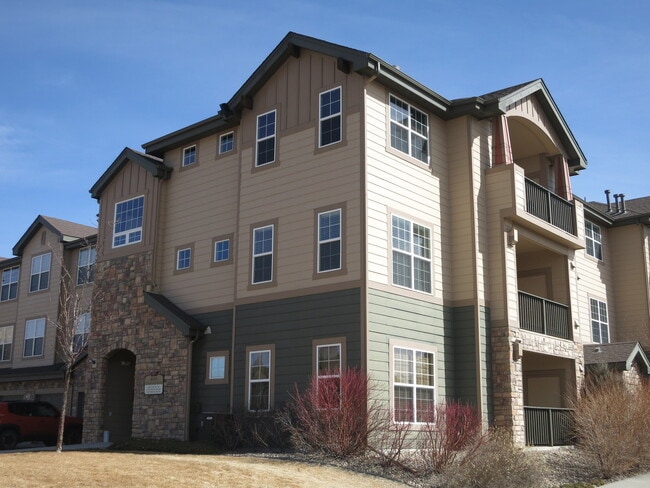 Condo with Mountain Views & Prime Location Near Powers Corridor!! - Condo with Mountain Views & Prime Location Near Powers Corridor!!