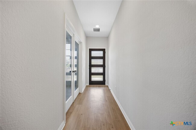 Foto del edificio - 139 Gullivers Dr