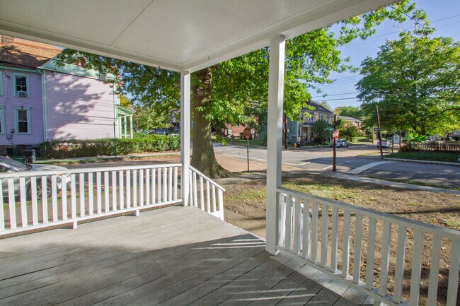 Foto del edificio - 331 Franklin Ave