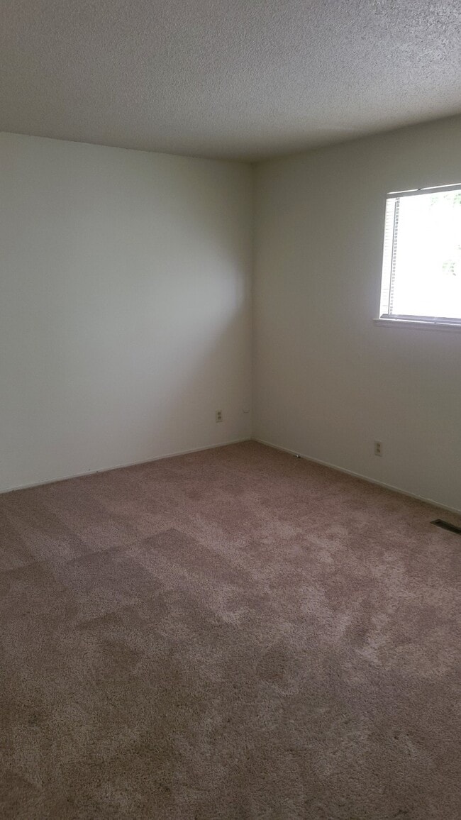Building Photo - 3686 Poinciana Dr