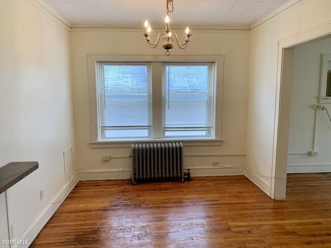 Building Photo - 1442 W 110th St