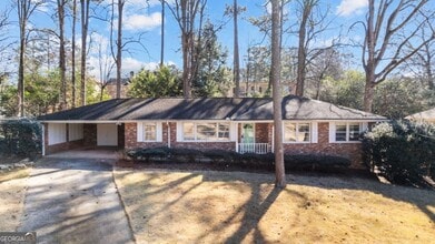 Building Photo - 2038 S Akin Dr