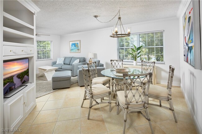 Foto del edificio - 441 Quail Forest Blvd