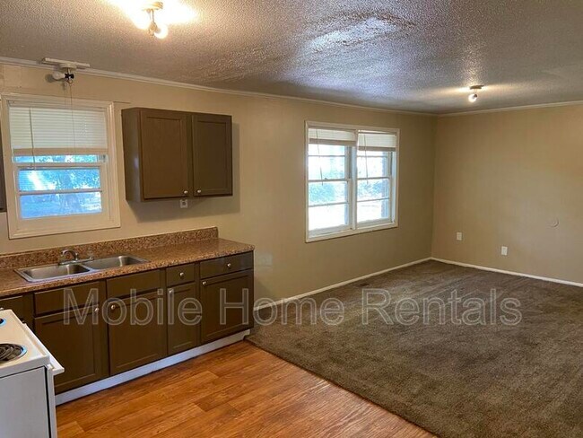 Building Photo - 3304 Jerry Dr