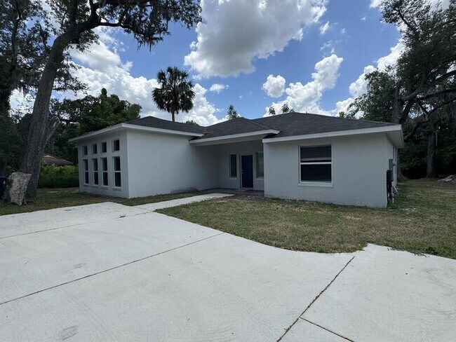 Building Photo - 2551 Riva Ct