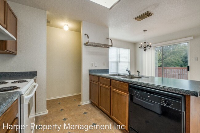 Building Photo - 3 br, 2.5 bath House - 9 Breakers Pt