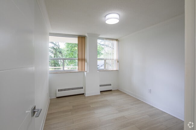 2 Bdrm - 150 Allan
