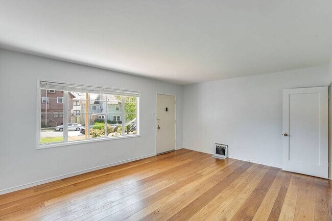Foto del edificio - 2727 Parker St