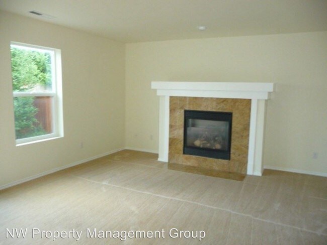 Foto del edificio - 3 br, 2.5 bath House - 4009 153rd Pl SE