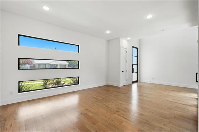 Foto del edificio - 3523 N Versailles Ave