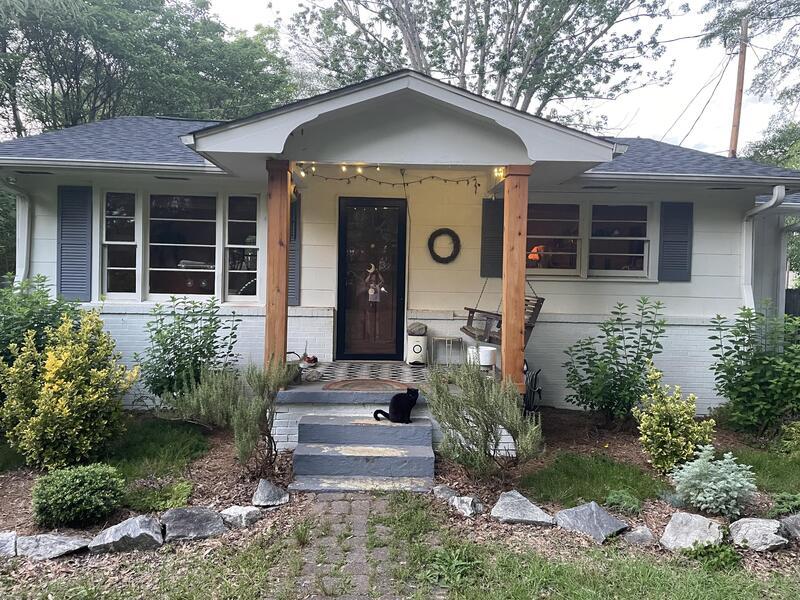 36 Tubbs Mountain Rd, Travelers Rest, SC 29690 House Rental in