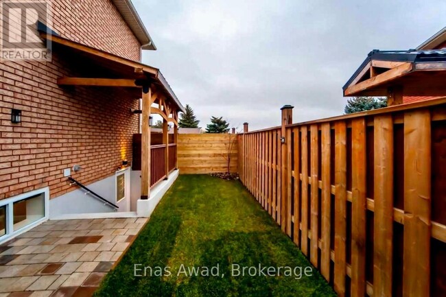 Building Photo - 113B METCALFE DRIVE