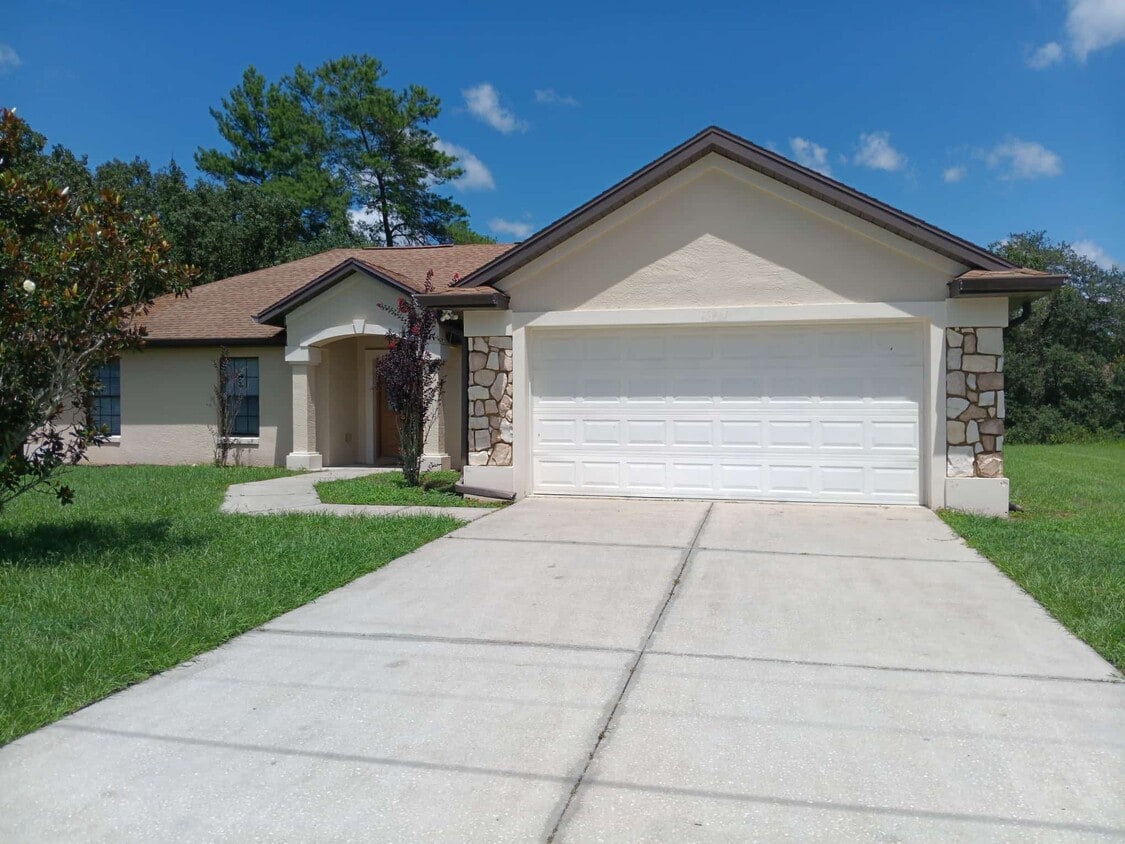 Foto principal - 15961 SW 23rd Court Rd