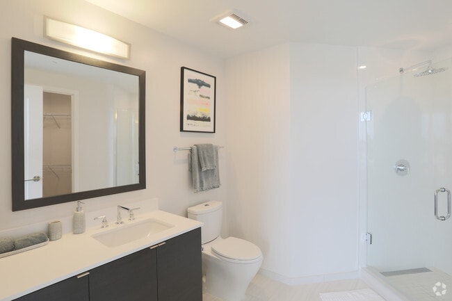 2BR, 2BA - 1,352 SF - Altaire