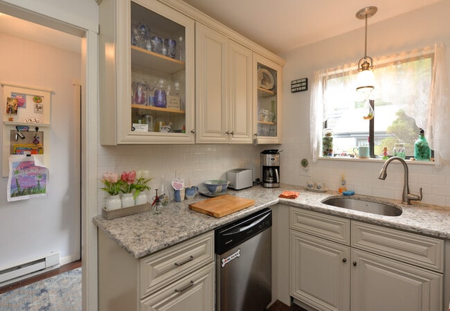 Foto del edificio - 911 Heritage Vlg