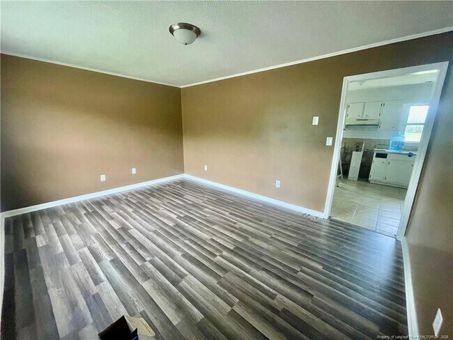 Foto del edificio - 1374 McLean Chapel Church Rd