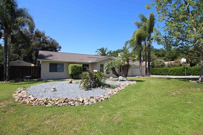 Foto del edificio - 16328 Bassett Ct