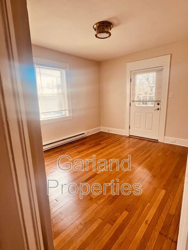 301 Gilmer Ave NW Unit NW 201, Roanoke, VA 24016 Condo for Rent in