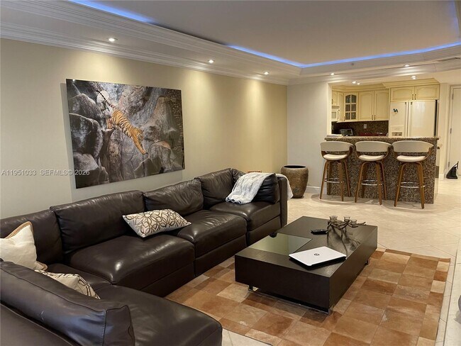 Foto del edificio - 2555 Collins Ave