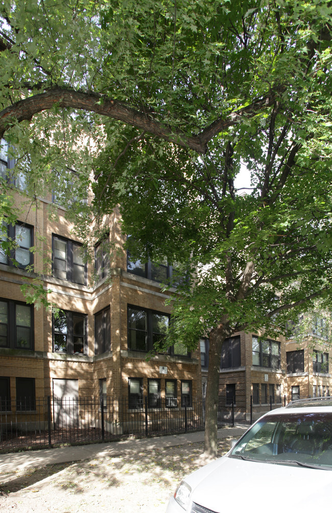 Building Photo - Kenwood Apartments - S Ellis Ave
