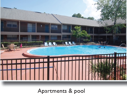 Piscina - University Place Apartments