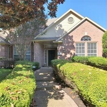 Building Photo - 5305 Coachman Ct