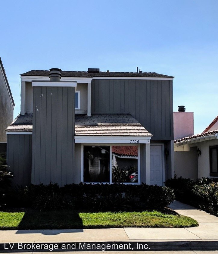 Primary Photo - 7100 Island Village Dr
