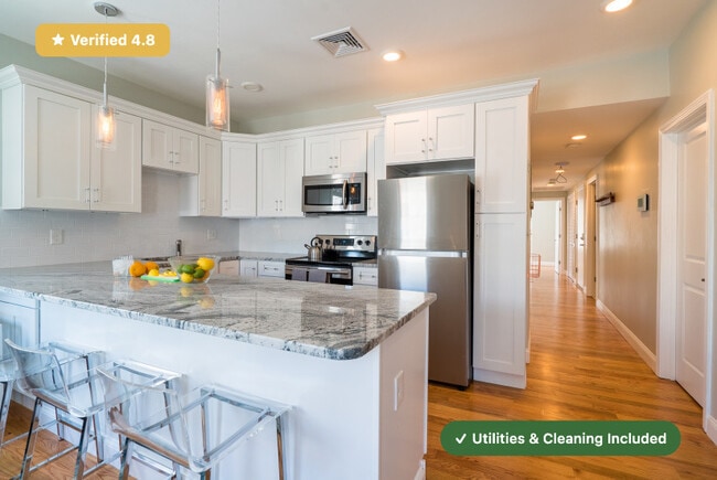 Building Photo - Furnished Private Bedroom in South Boston