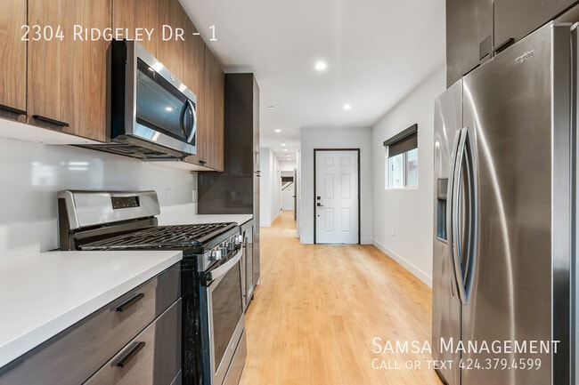 Building Photo - 2304 Ridgeley Dr