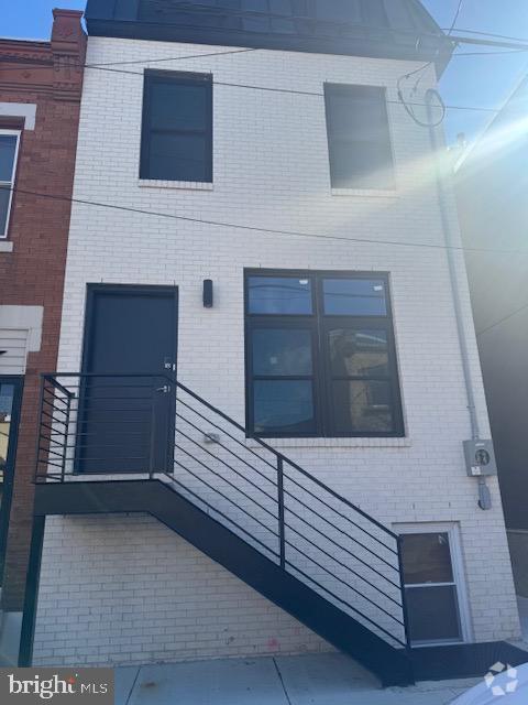 Building Photo - 3077 Salmon St