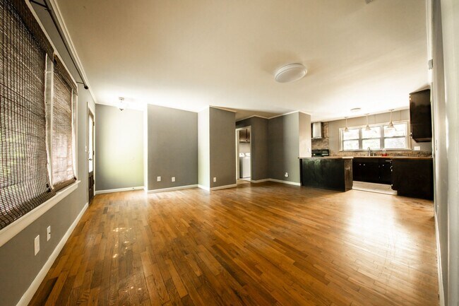 Building Photo - Incredible Location With A Huge Backyard