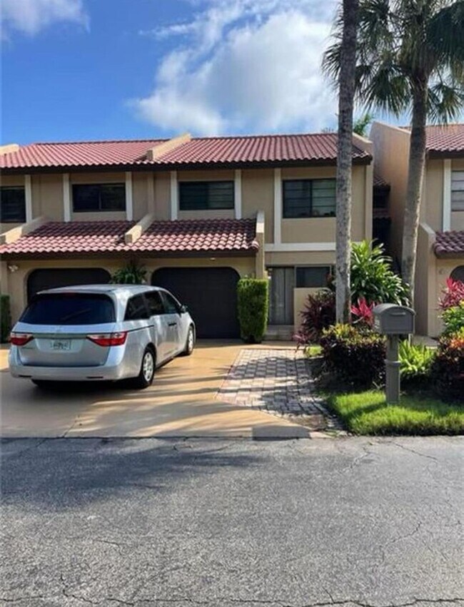 Foto del edificio - 22028 Las Brisas Cir