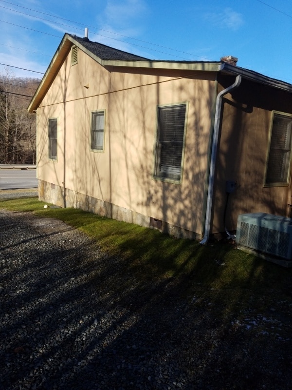 Building Photo - 977 Soco Rd