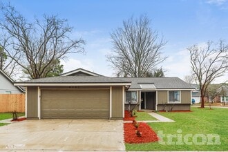 Building Photo - 8127 Creedmoor Dr