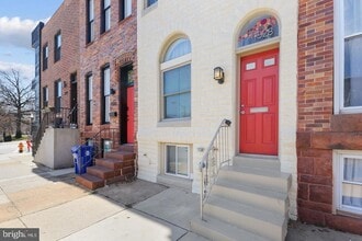 1528 Covington St