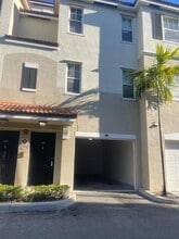 Building Photo - 5920 W Sample Rd