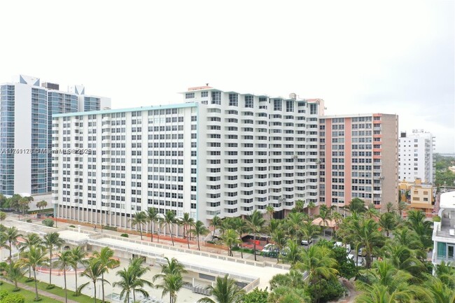 Foto del edificio - 2899 Collins Ave