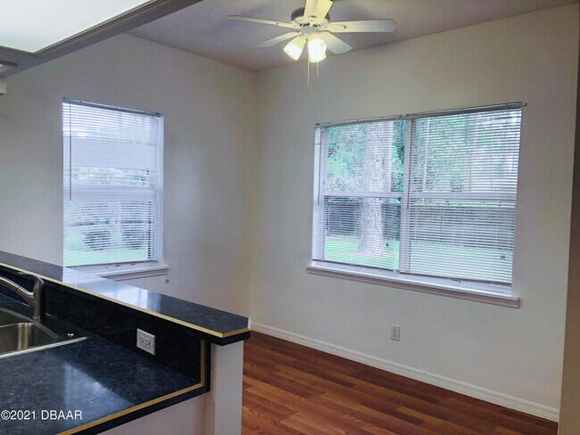 Foto del edificio - 28 Botany Ln