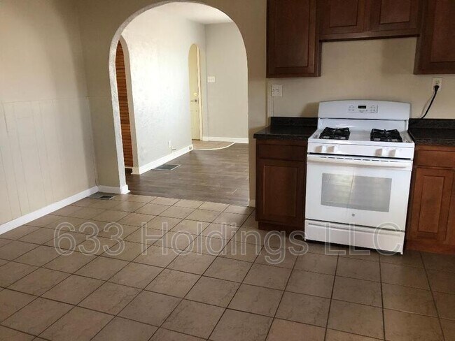 Foto del edificio - 3728 Chalmers Ave