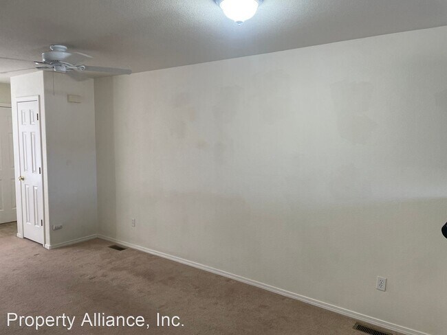 Building Photo - 3 br, 2.5 bath House - 7829 Antelope Ridge...