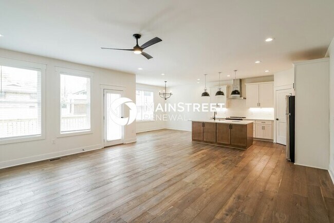 Building Photo - 3 Bedroom Pet-Friendly Home in Nashville, ...