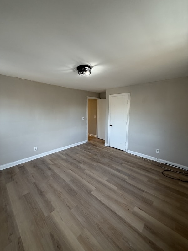 Building Photo - 7139 Eastlawn Dr