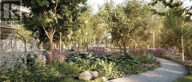 Building Photo - 8188 Yonge St